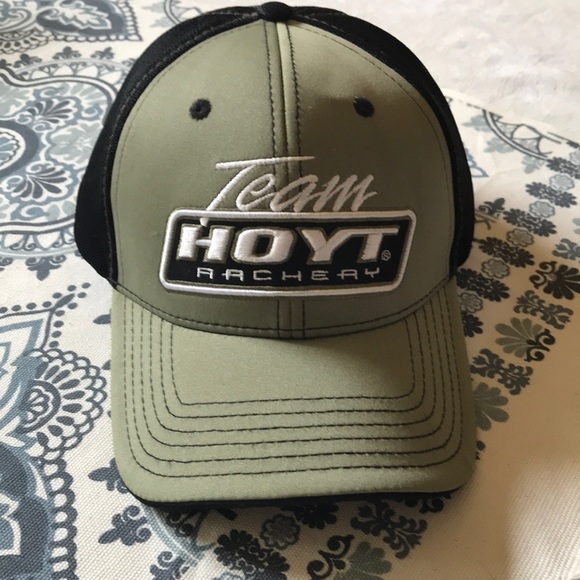 black hoyt hat